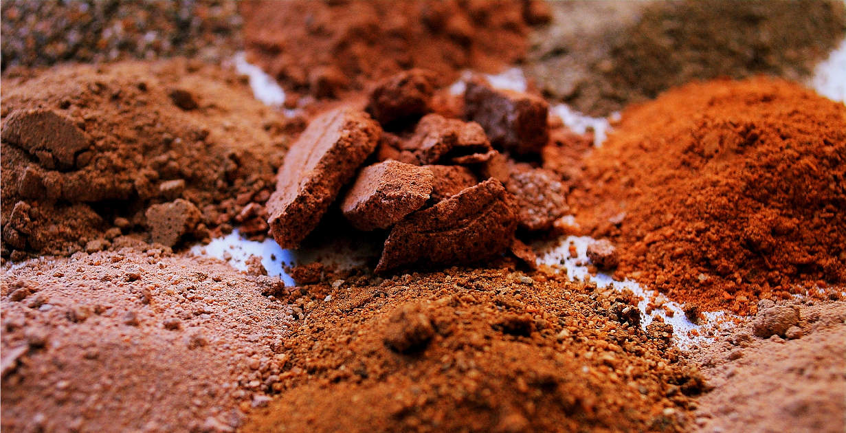 Naturalne źródła kwasu fulwowego – minerały, gleba, rośliny i suplementy wspierające zdrowie organizmu