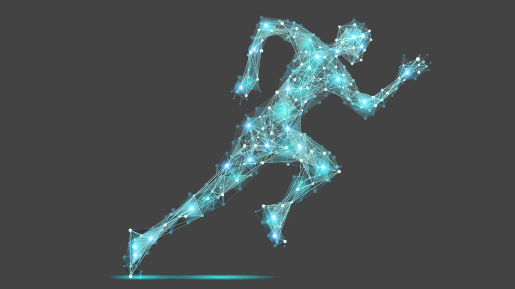 Osoba pełna energii ciesząca się aktywnością w biegu