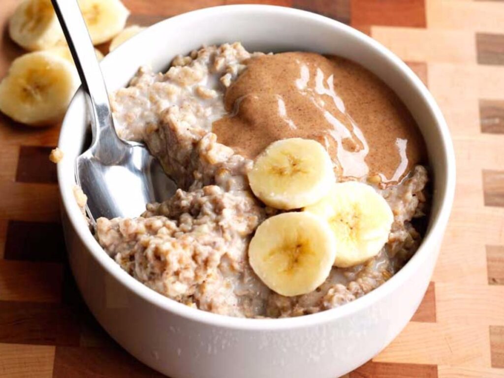 MINIMALIZM ŻYWIENIOWY – JAK UPROŚCIĆ DIETĘ I ŻYĆ ZDROWIEJ? 1 OAT MEAL BANANA