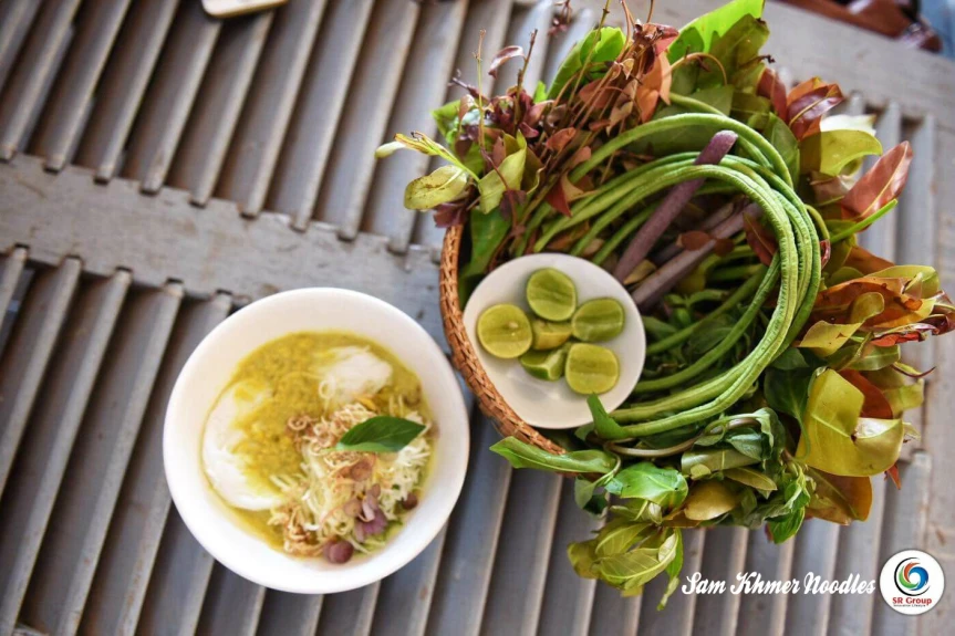 Kambodża dania Kierski makaron - sam Khmer noodles