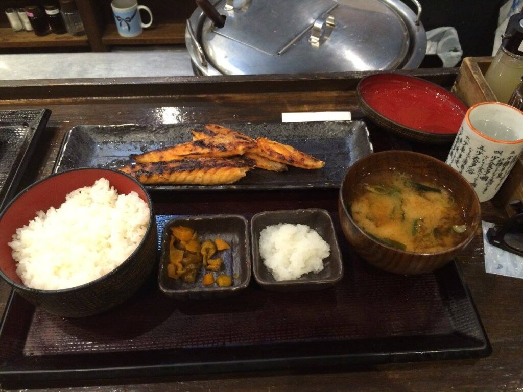 Japonia jedzenie Izakaya