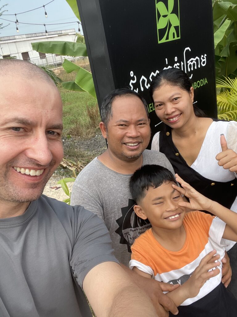 spotkanie z lokalnymi mieszkańcami podczas podróży