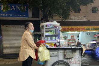 zdjęcie mieszkańca Wietnamu, naturalne światło