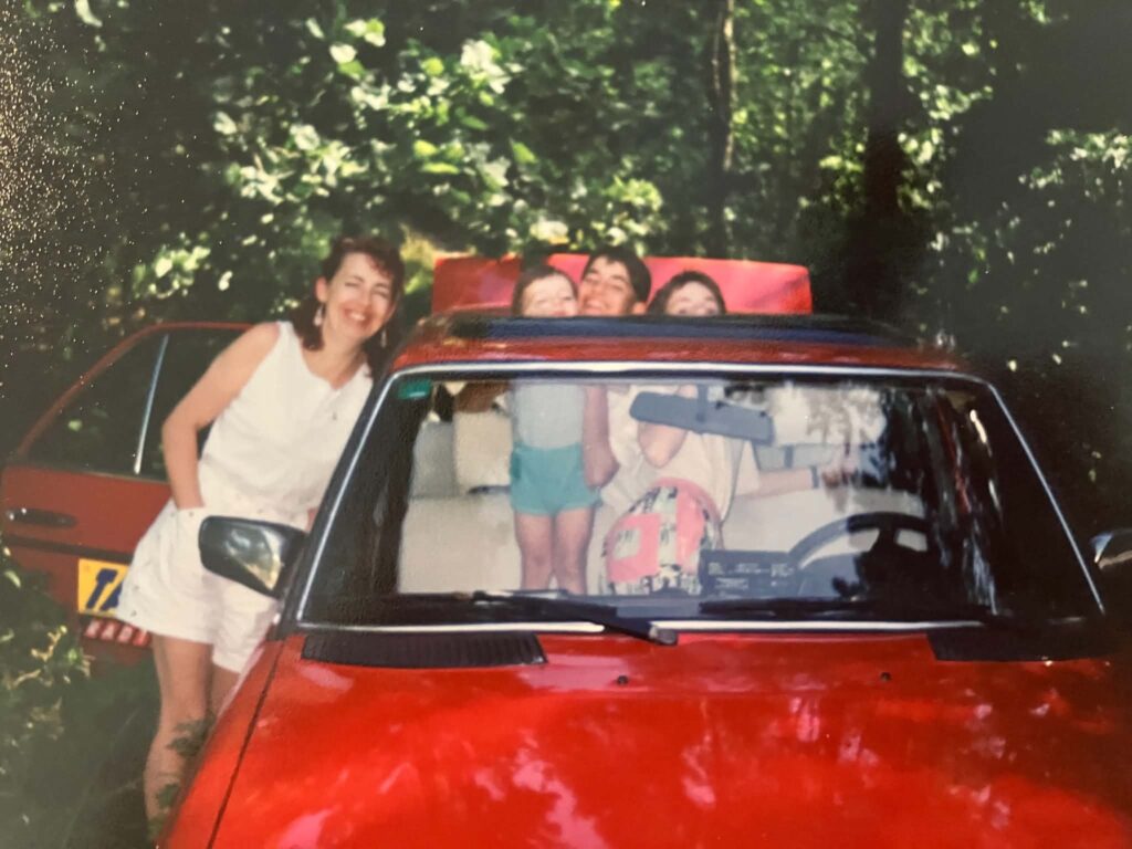 WHAT FROM YOUR CHILDHOOD IS STILL ALIVE WITHIN YOU? 7 FAMILY TRIP.