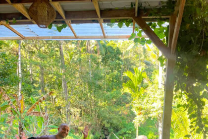 Powrót do Desa Kedis Durenne Retreat podczas 28. tygodnia podróży po Bali.