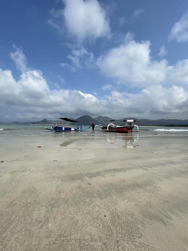 Kuta Lombok spokojne miejsce do życia.